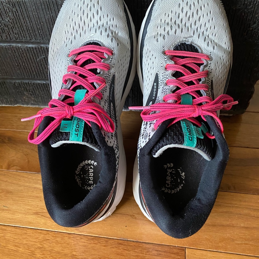 BROOKS ( GHOST 11) Running shoe